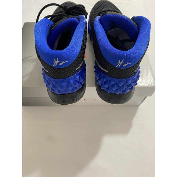 New Mens Size 9.5 Black Blue Nike Kyrie 1 Basketball Shoes 705277 400